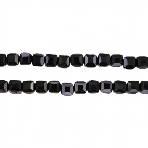 Бусы стекло № 7962 (квадрат) 6х6 мм, 1/2 нити